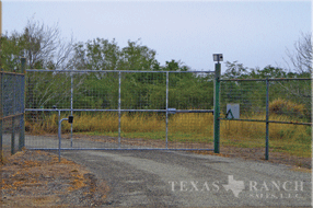 ranch 2832 acres, La Salle county - image