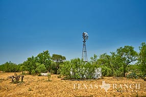 South Texas ranch sale 549 acres, La Salle county image 1